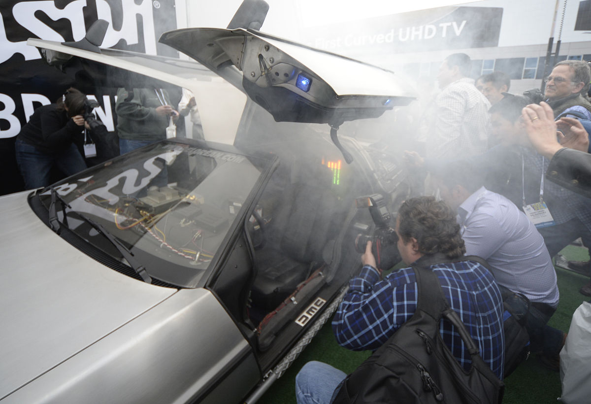 请改写下列内容：另外报刊、网络、微信等媒体上文化基因也成为一个频繁出现的热词。这说明文化基因作为一个科学范畴正在得到专家学者和社会公众的普遍认可。