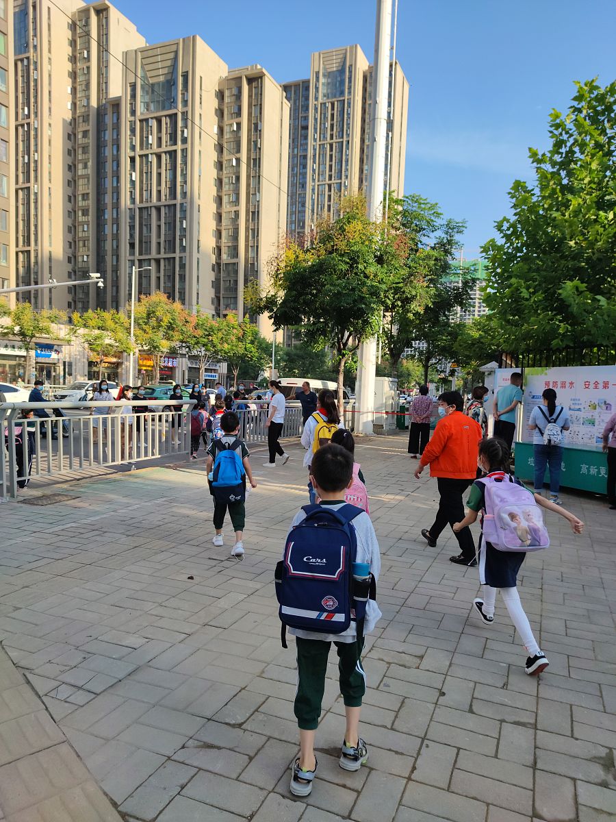 河南南阳小学什么时候开学