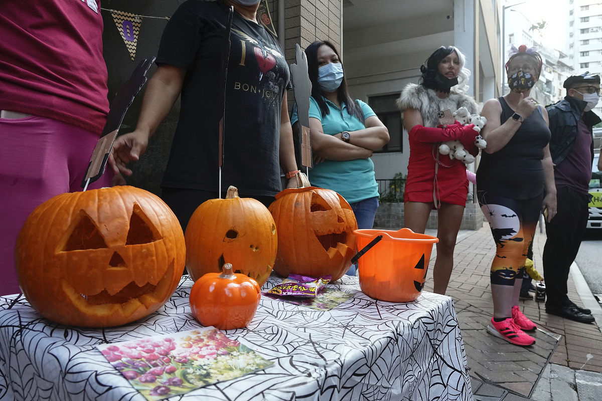 万圣节的由来英文简短节日发展情况