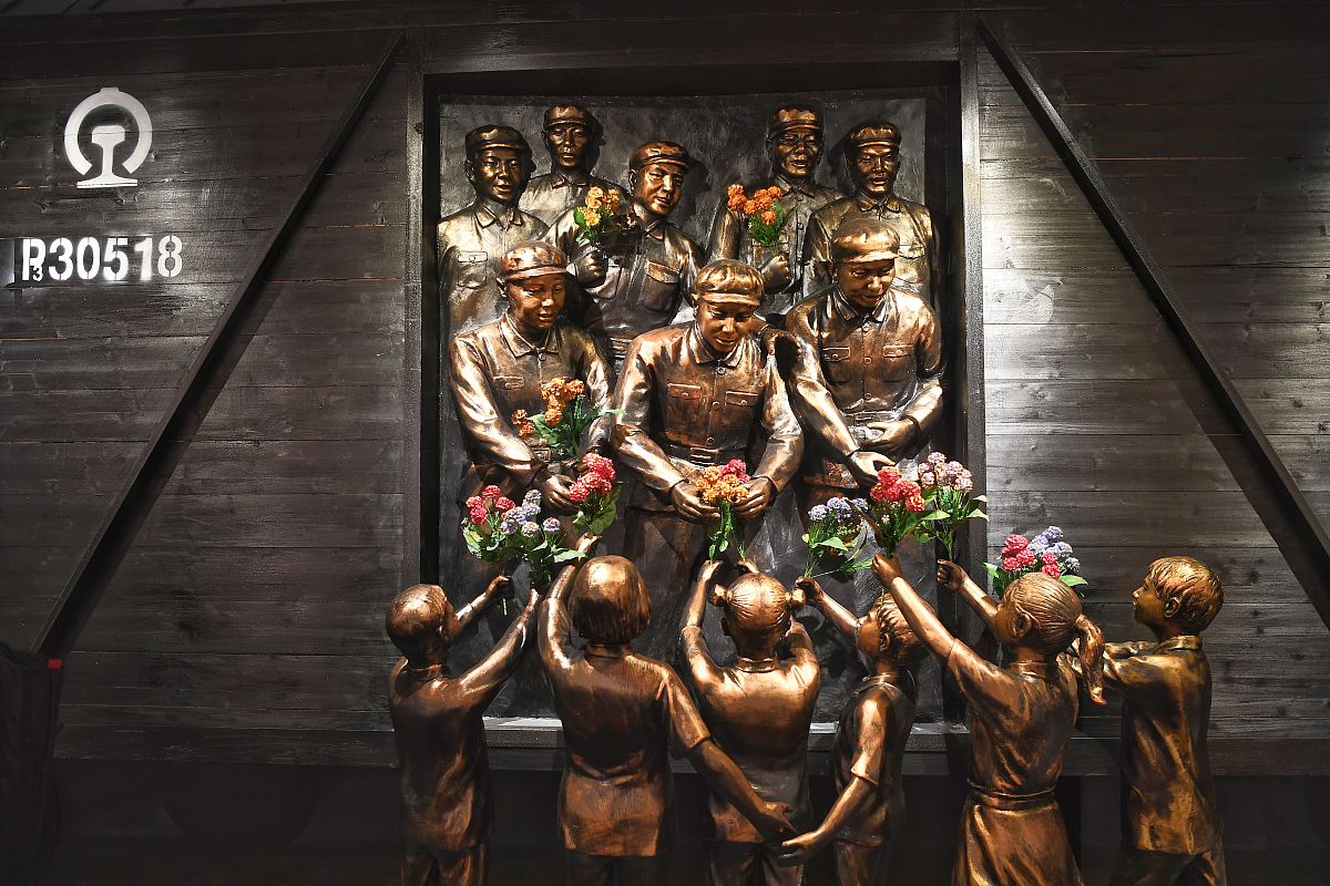 初中毕业学铁道工程技术专业去哪所学校？