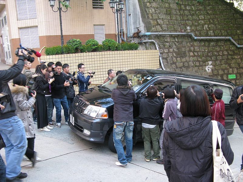 上海松江发生命案！62岁男子因经济纠纷持刀杀人后被抓