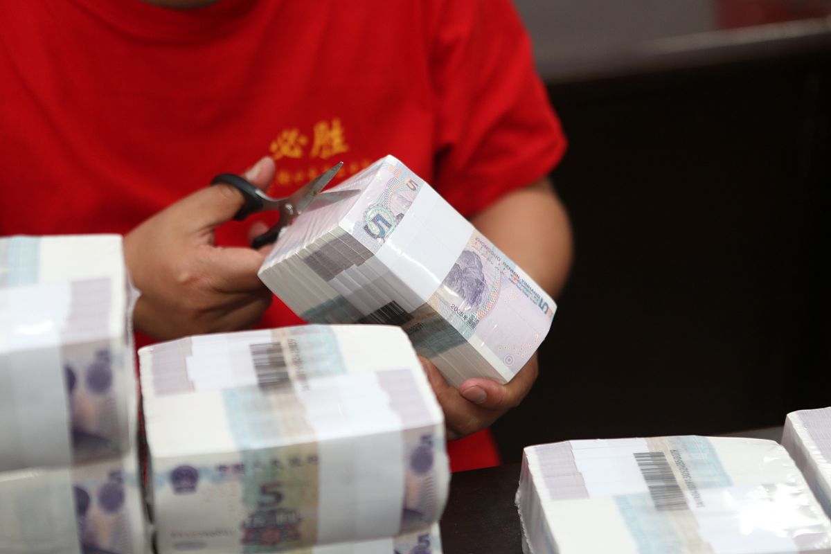 翻译 stack that money up pilot in the park back it up