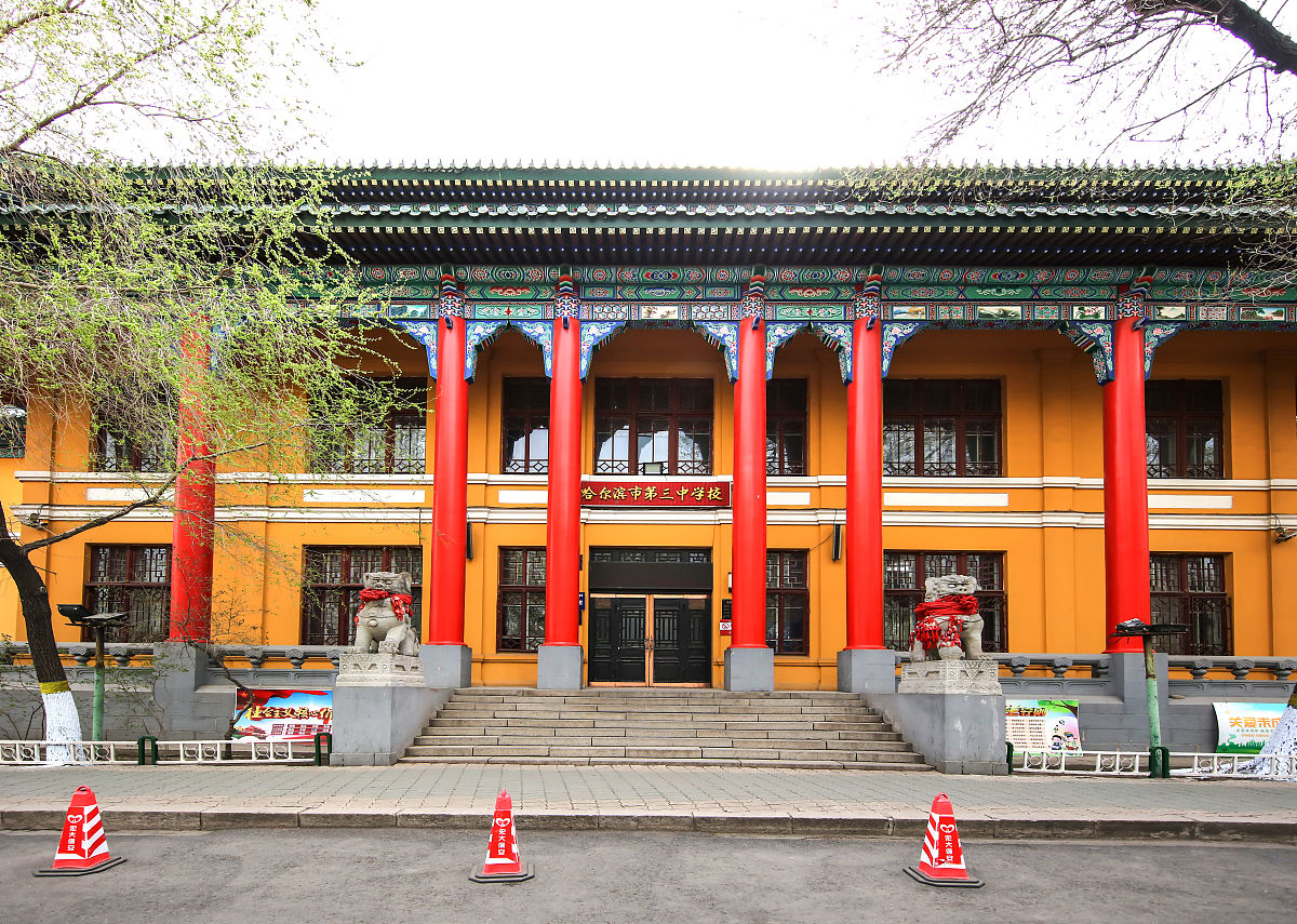 景洪市职业高级中学酒店服务与管理专业怎么样？就业前景分析