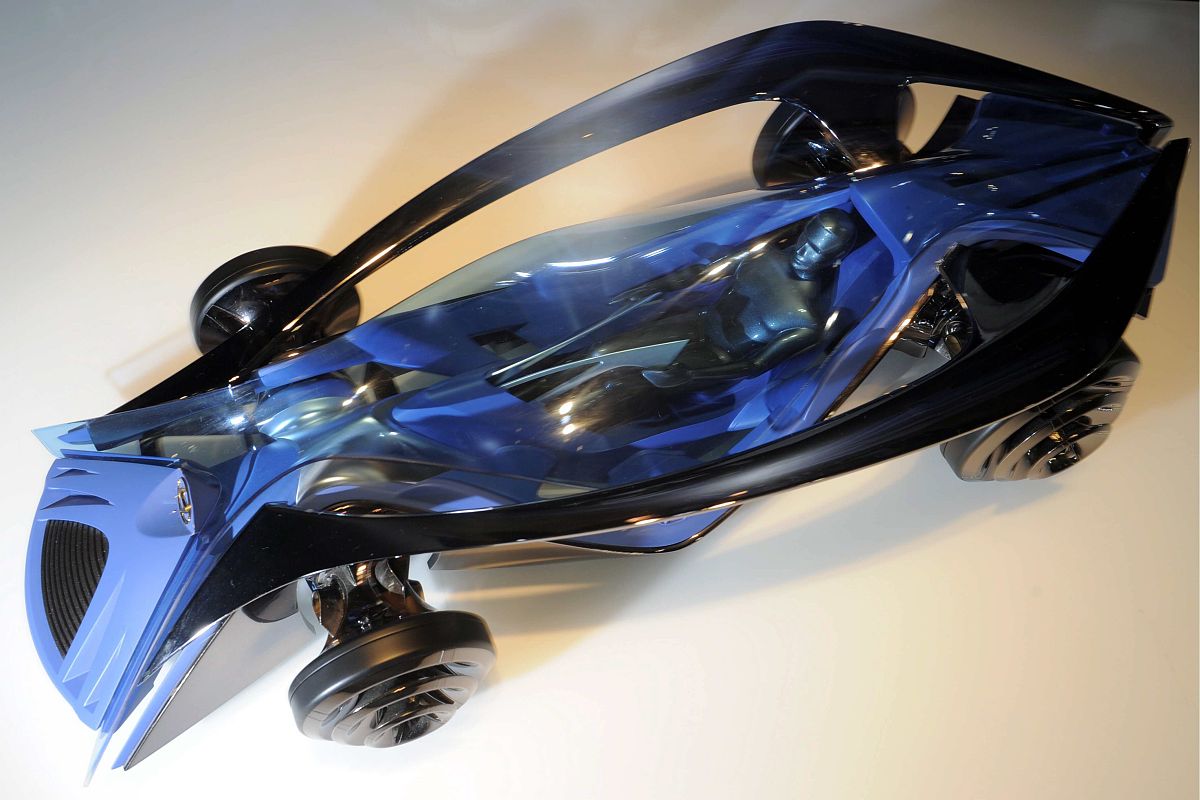 2010年10月1日,法国巴黎,2010年巴黎国际车展进入媒体日次日.㏄hotopq