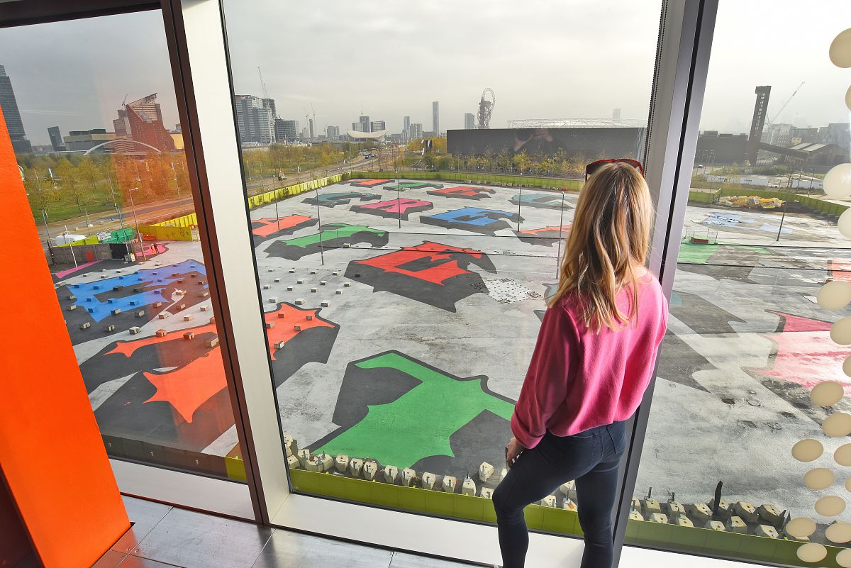 一件作品要产生怎样的效果才算是艺术作品？为什么？