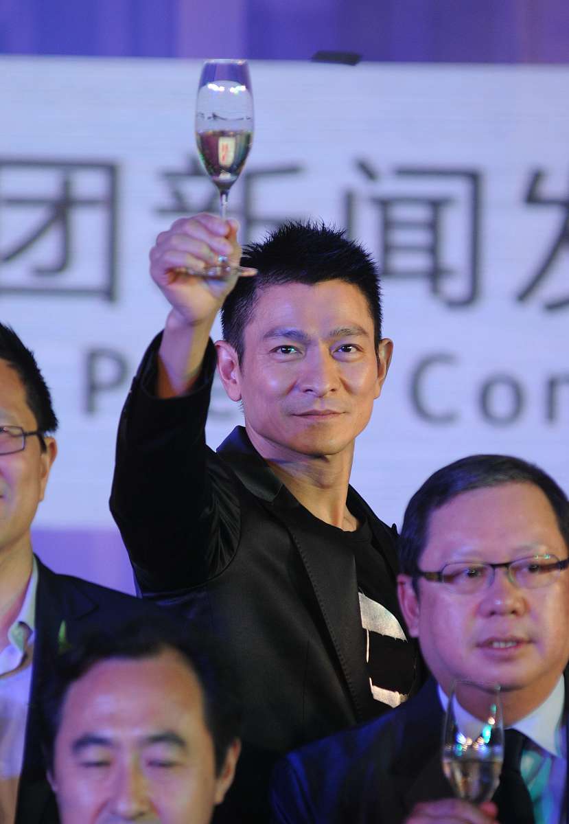 2011年7月28日,上海,香港娱乐业巨头林建岳博士旗下之丰德丽控股有限