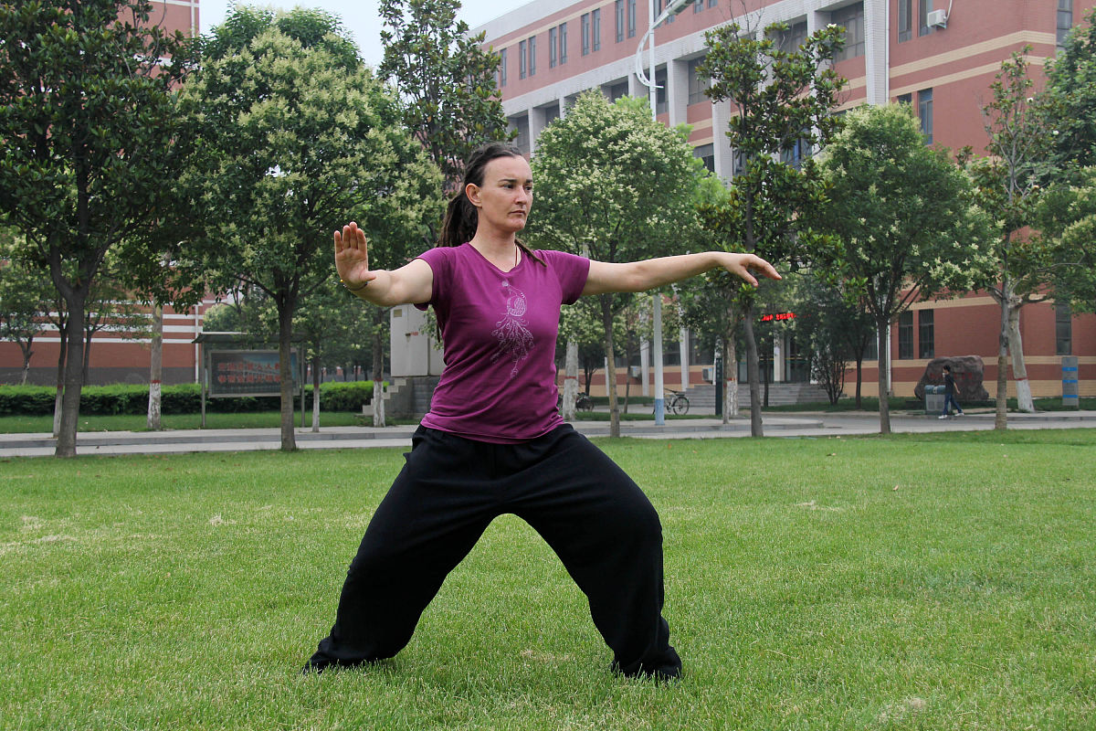 河南理工学校2023年招生办电话是多少怎么样