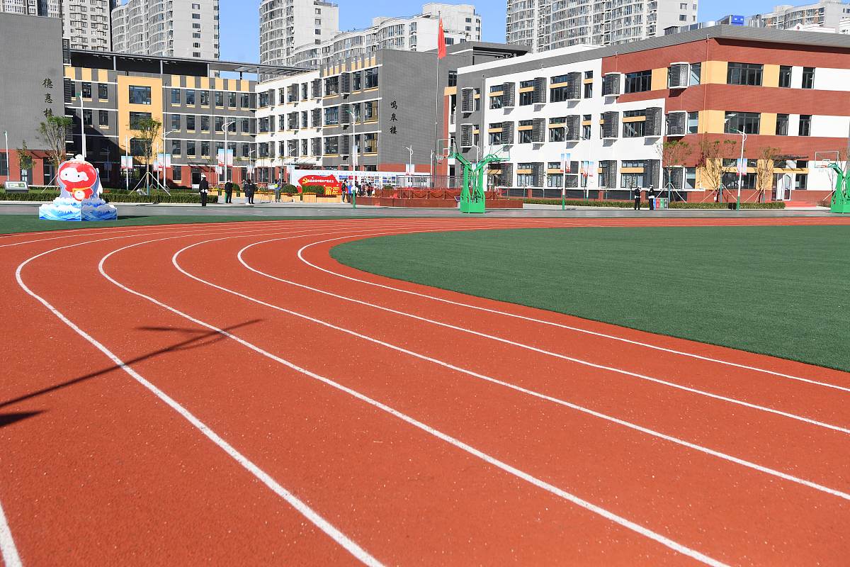 2021年10月12日,河北省三河市北京潞河中学三河校区校园.