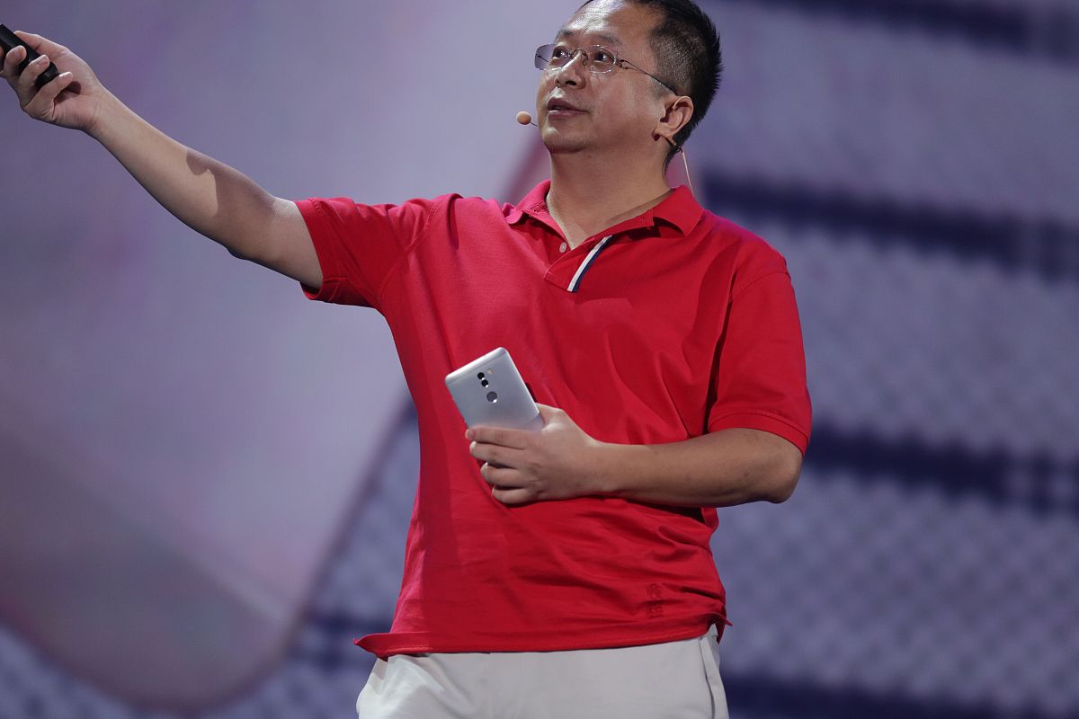 审稿意见中审稿人提的在数值实验中针对不同的情况预先设定了LF、beta、gamma和T。我不同意这些设定。因为实际上你事先不知道解出的目标所以不同的情况可能需要不同的最优参数设置。你怎么说明呢的问题该怎么修改与回答？
