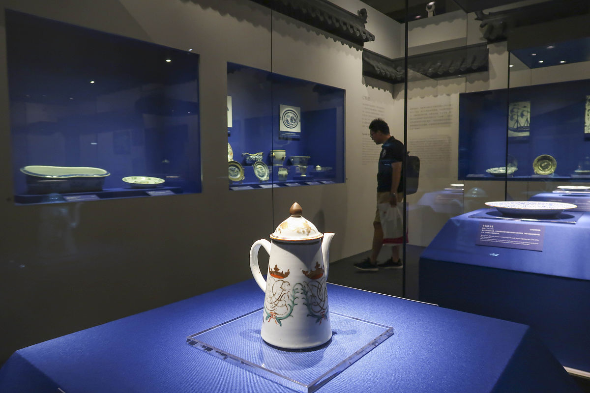 2019年7月25日,上海,《白色金子东西瓷都——从景德镇到梅森瓷器大展