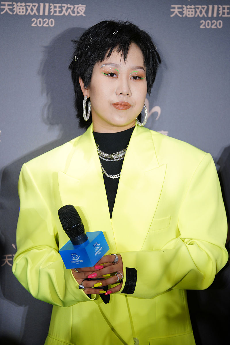 2020年11月9日,浙江杭州,明星现身2020天猫双11狂欢夜晚会彩排并在后
