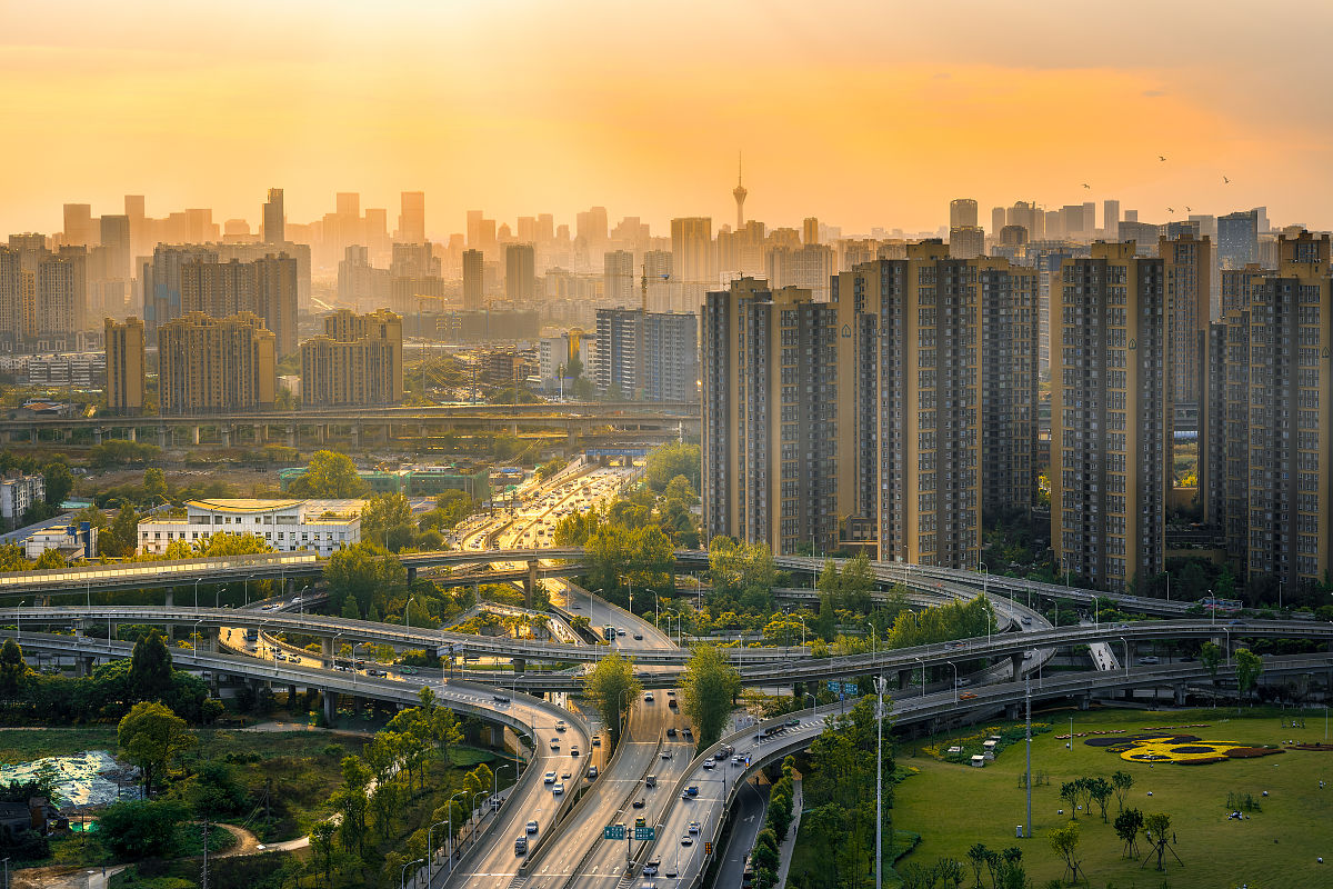 四川城市职业学校：中专、职校、高职区别解析，助你选择最适合的职业发展道路
