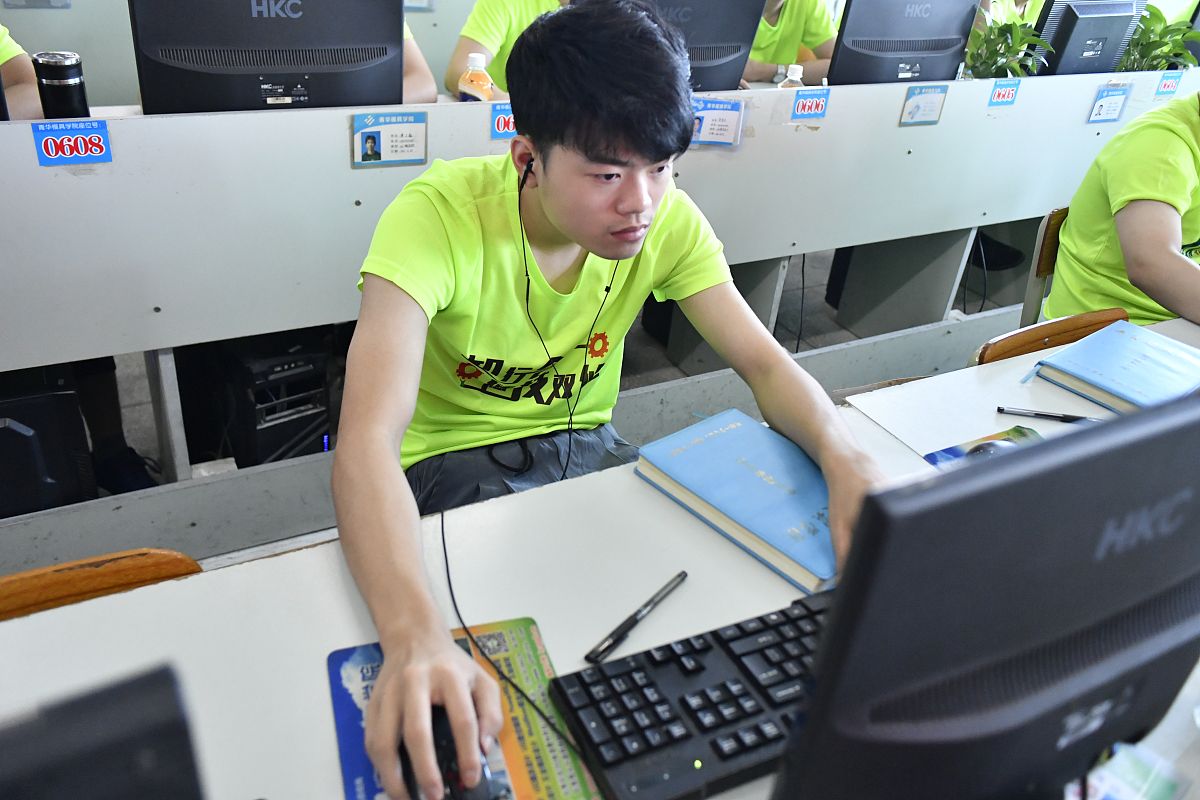 广西钦州商贸学校计算机与数码产品维修专业未来发展如何