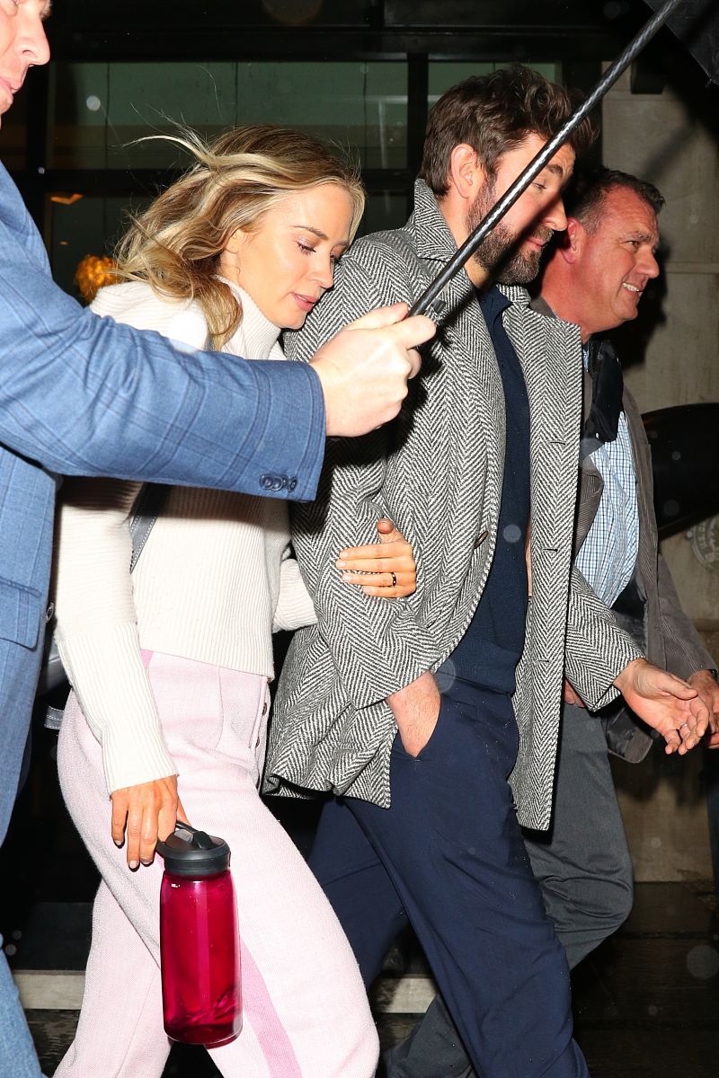 《静夜思》英文翻译