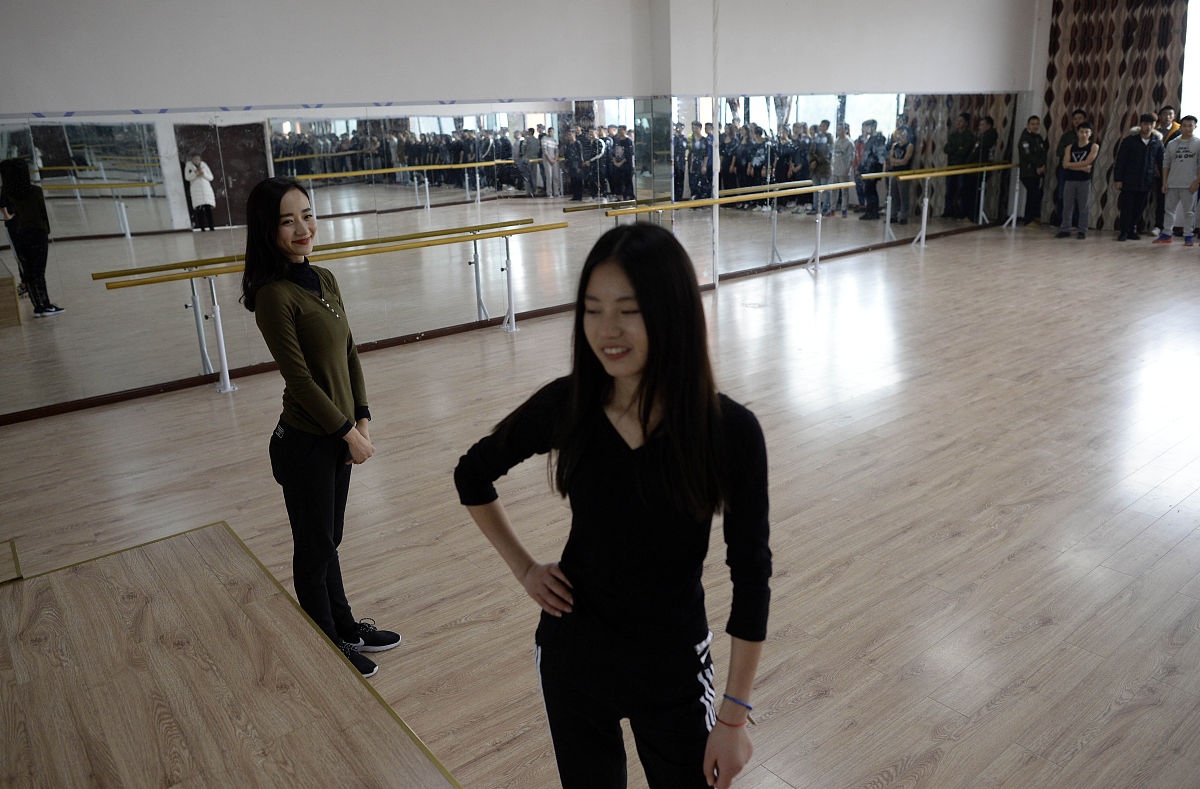 重庆轻工职业学院单招高铁乘务