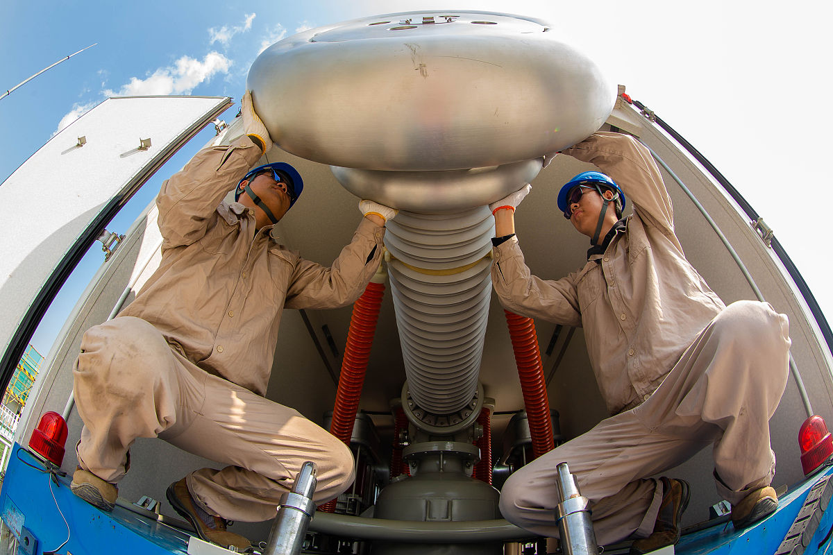 电力机车电压互感器应用问题及解决方案
