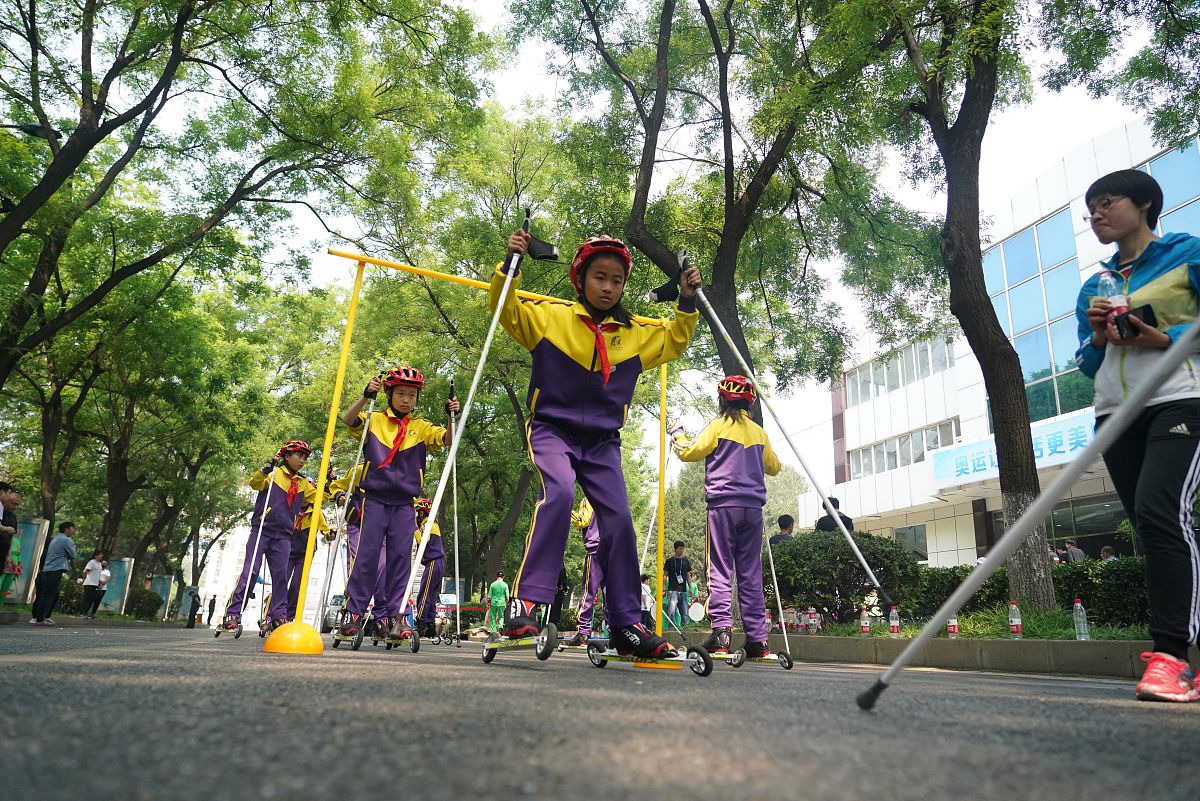 写24条关于户外运动方面的文章长标题