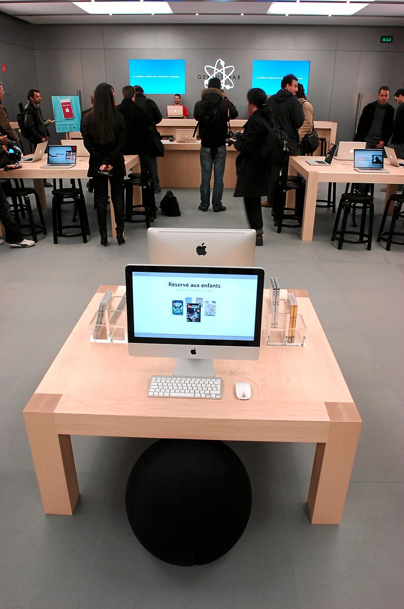 新买的iPhone14怎么里面有几年前的短信