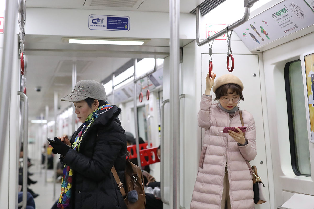 重庆2021年男生上轨道交通学校学什么好