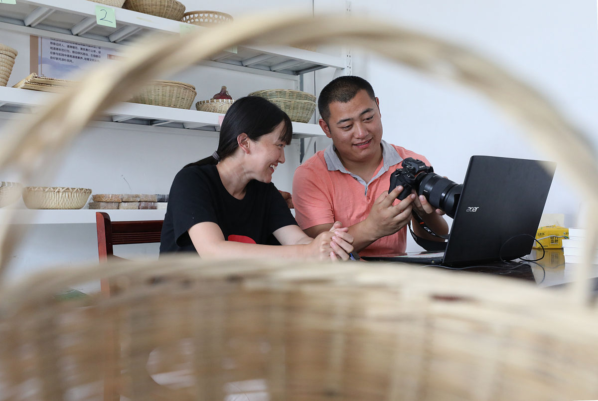 帮我做一个品牌短视频广告创意策划