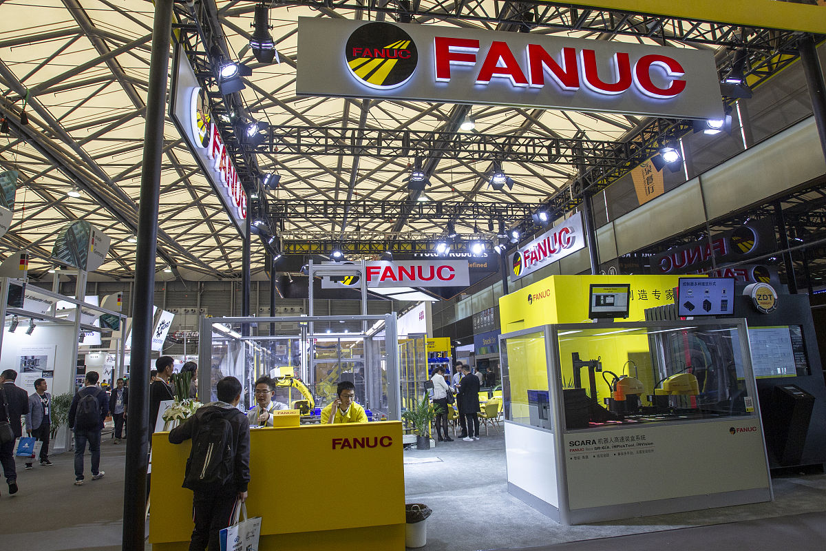 试述发那科工业机器人条件比较指令是怎么应用的？