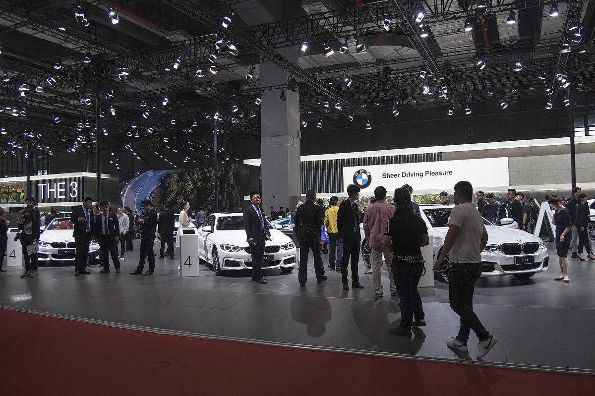 宝马上海车展冰淇淋事件声明：公平公正对待每位客户