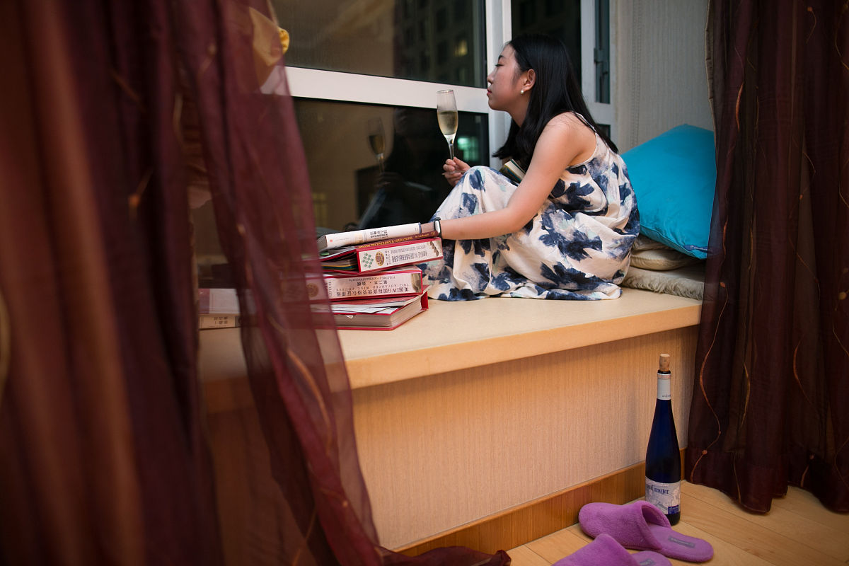 独居女生的安全守则：从日常细节到应急准备，守护你的每一刻