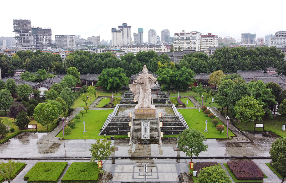 human 0年是闰年么;