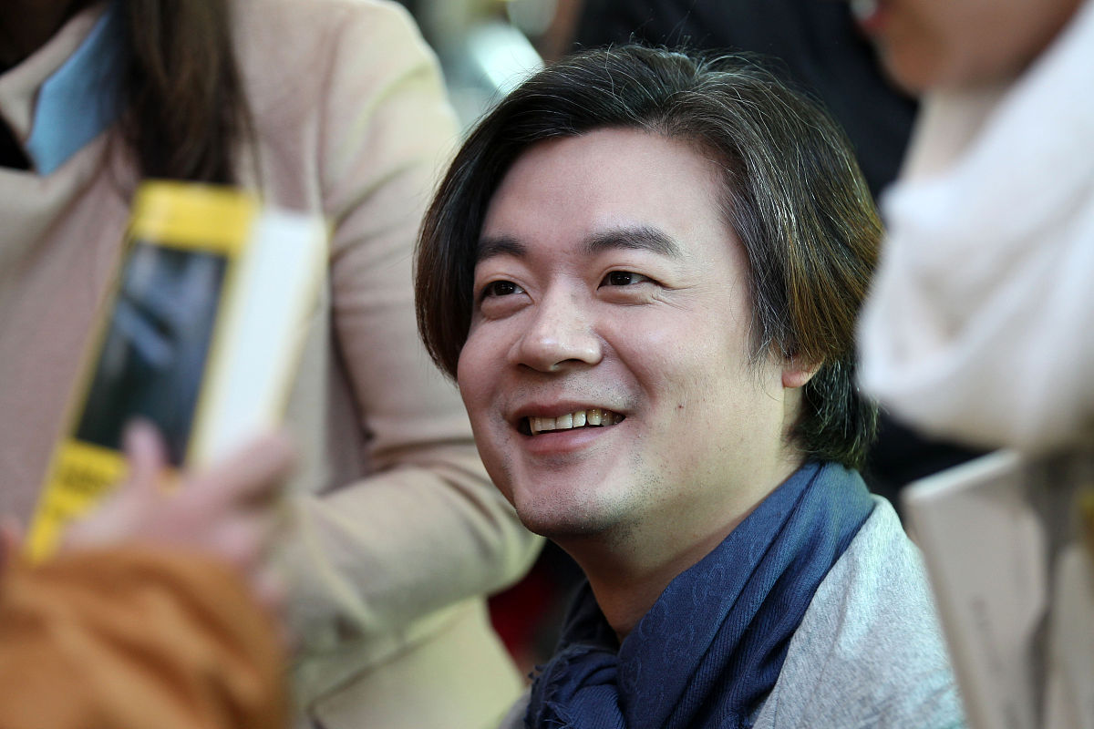 张嘉佳《让我留在你身边》读后感：爱情、失落与重生的勇气