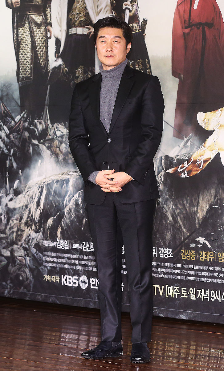 2015年2月5日讯,首尔,当地时间2月5日下午,韩国kbs1tv新剧《惩毖录》