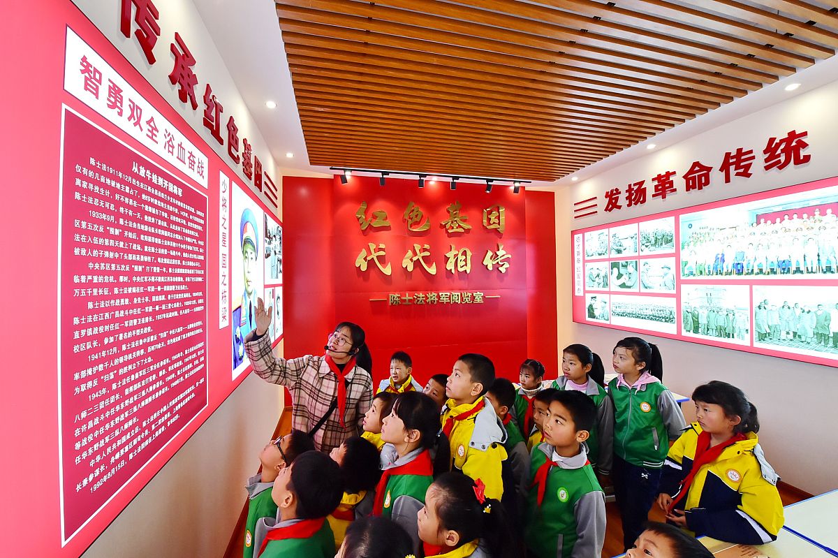 铸魂增智育新人：微党课学习心得