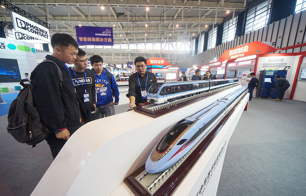 选择报读成都市高铁学校对学生来说有好处吗