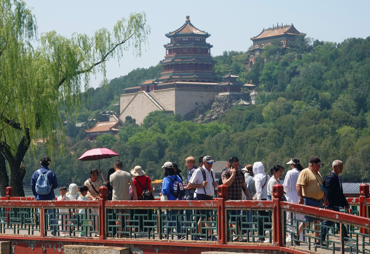 写一篇五一旅游必去景点推荐：让你玩转全国