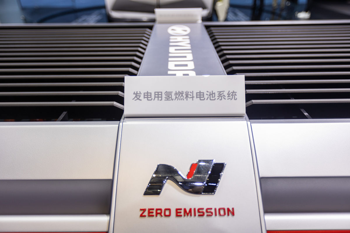 燃料电池系统中锂电池和燃料电池工作温度区别