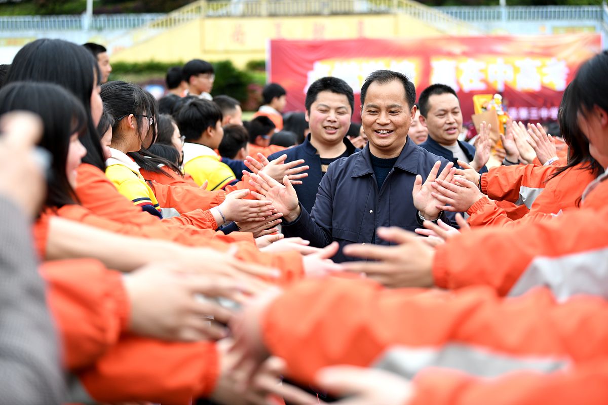 成都市工程职业技术学校招生对象是哪些？