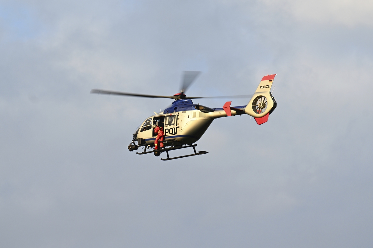 救护车直升机手游更新：全新救援体验！