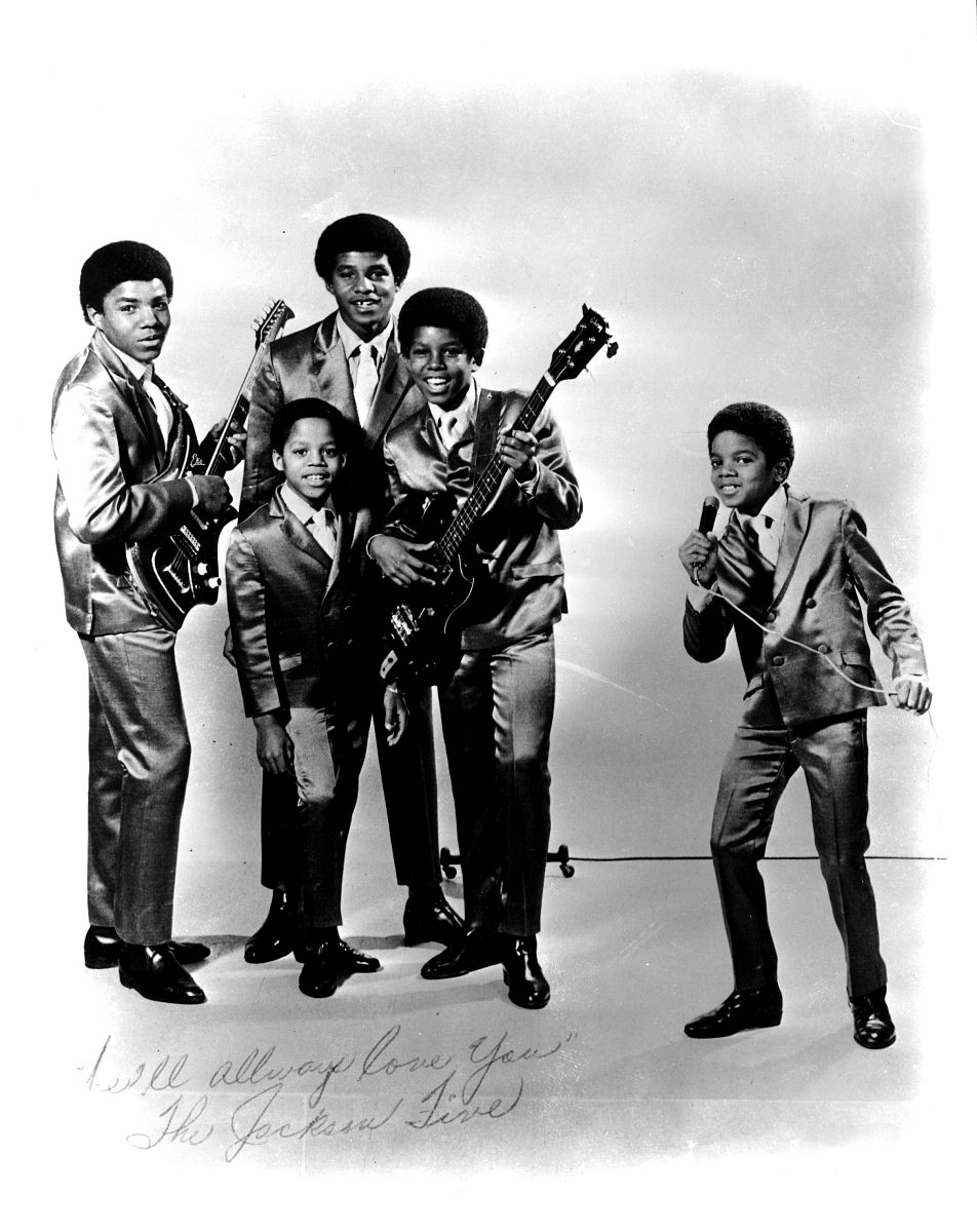 circa 1968: r&b quintet 'jackson five' pose for a studio portrai