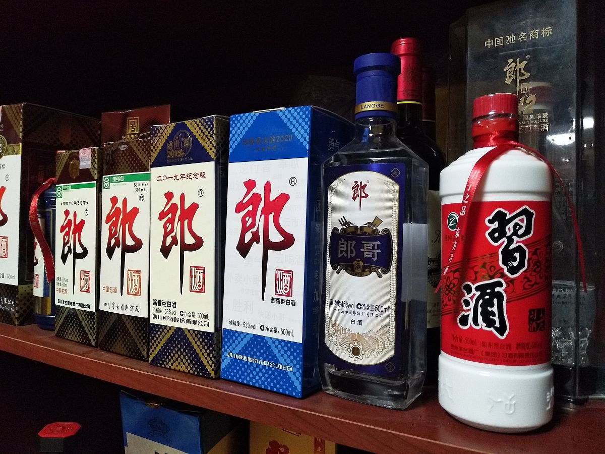 老酒与奋斗者：时间淬炼的价值