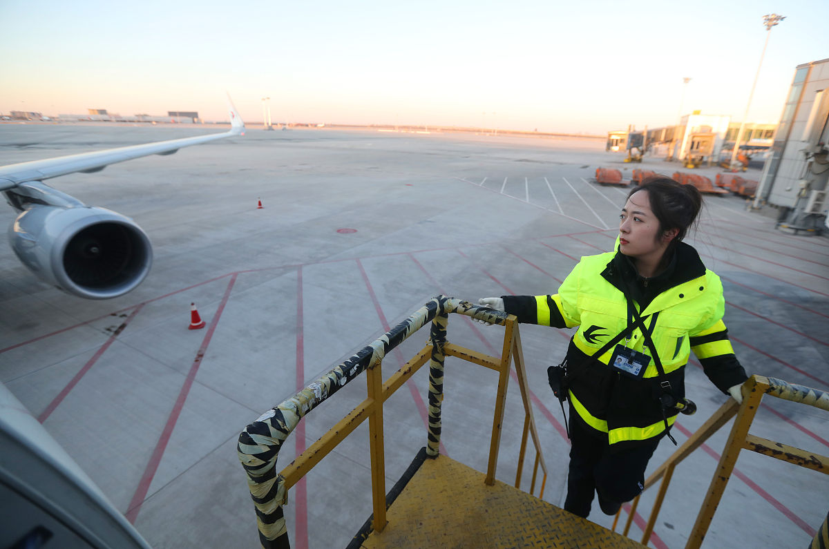 航空器运行期间机坪人员强制风险排查要点