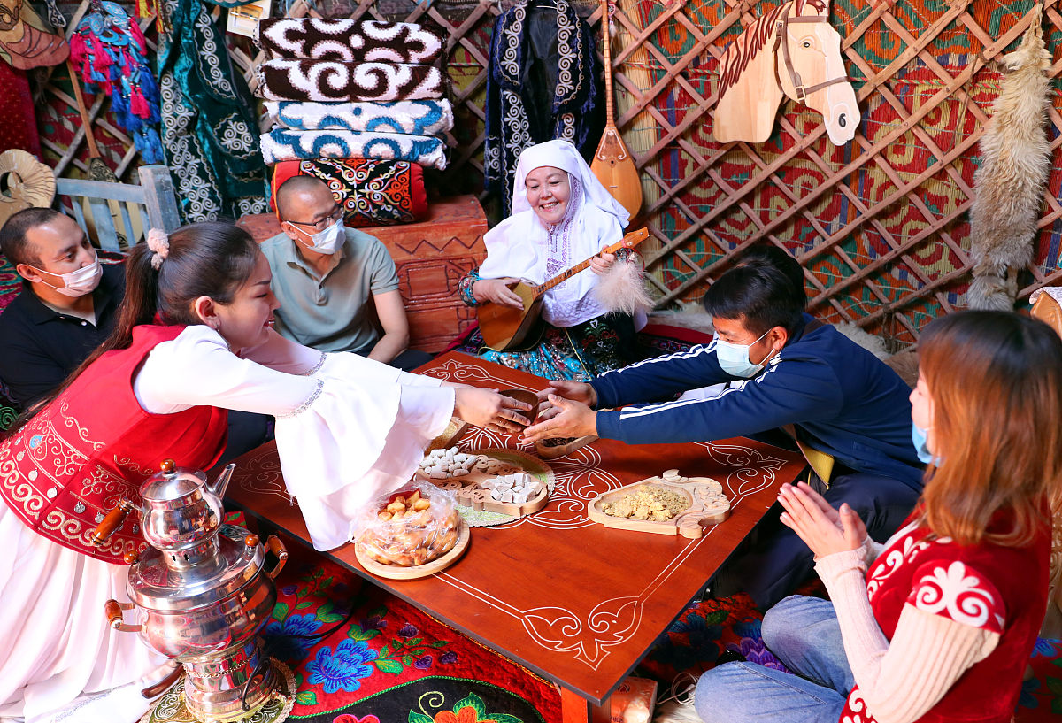 新疆非物质文化遗产：旅游资源现状及潜力