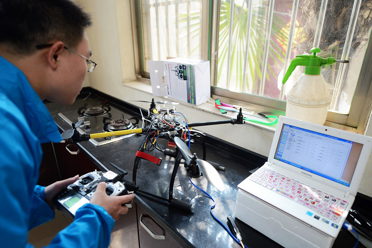 寻线避障机器人项目团队心得：合作、技术和实践