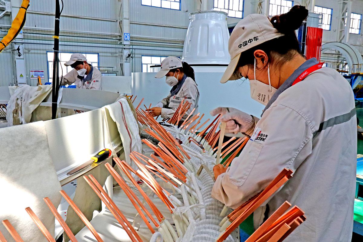 发电机定子线圈的外圈半径为12则高和内圈半径为多少