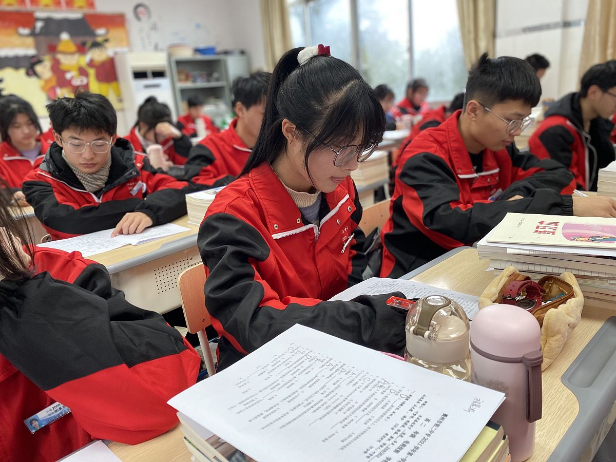 白银市2023年中考铁路学校备考攻略：初中生如何备考？