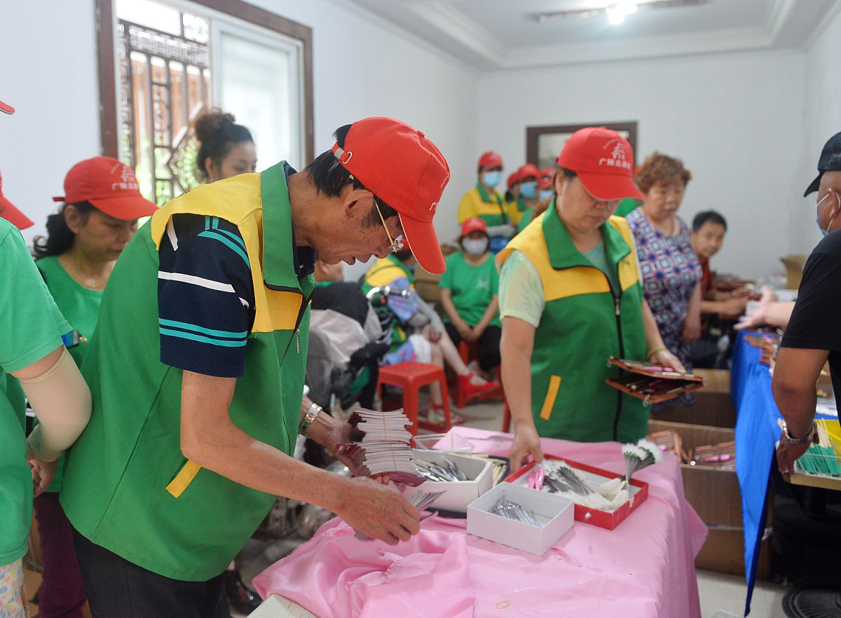 大学生社区服务实践 日记7篇