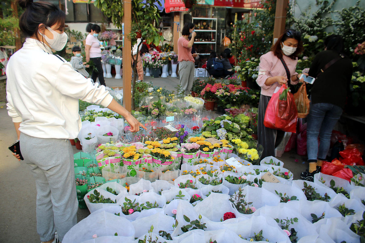 花店老板娘：经营花店的女老板，您需要了解的知识