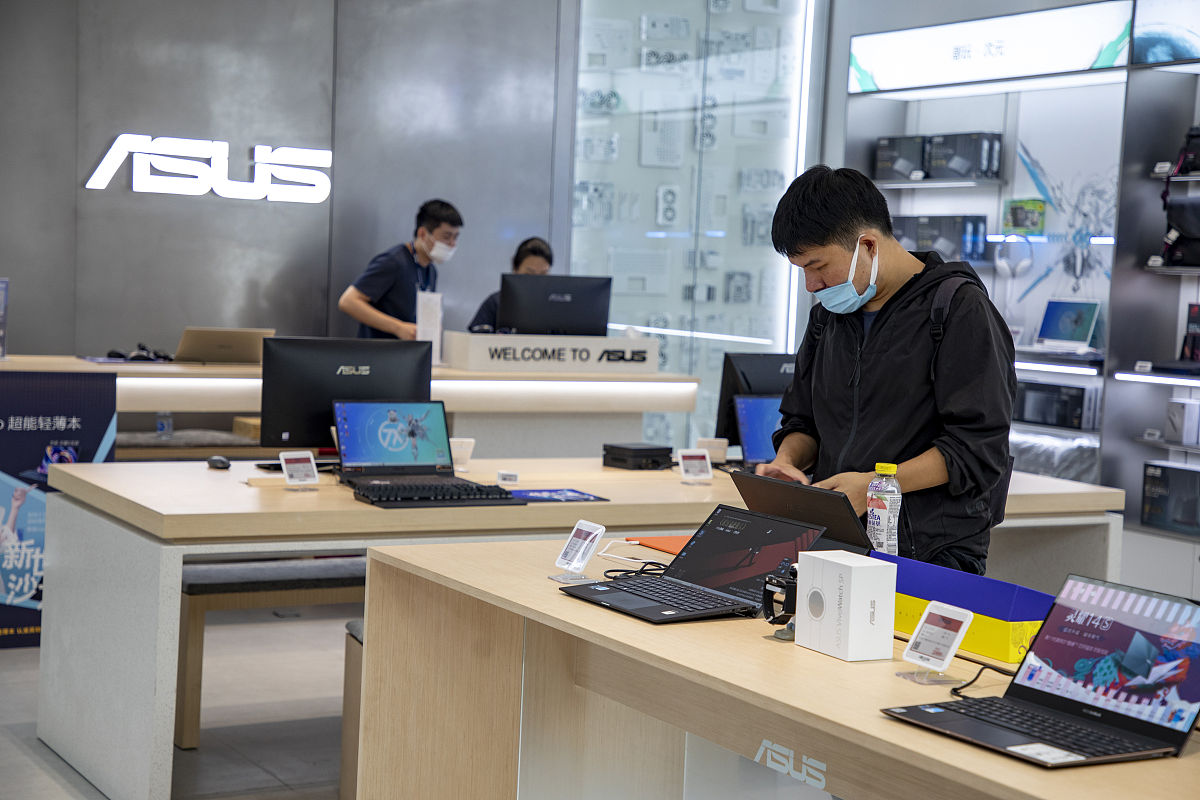 这是什么厂家ASUSTek COMPUTER INC