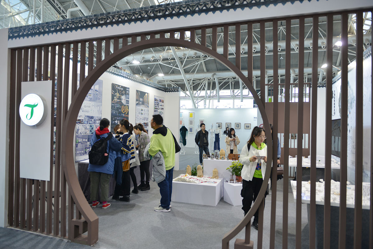 云南交通职业技术学院2019年五年制招生报名电话 云南交通职业技术学院2019年五年制招生报名电话
