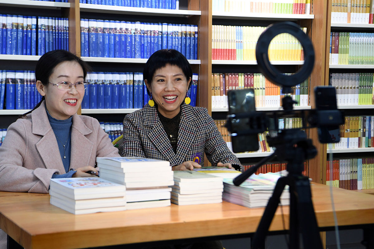 如果你是一个非常忙的打工人怎样在中国的抖音里做书籍类视频并吸引较多的人进行收看