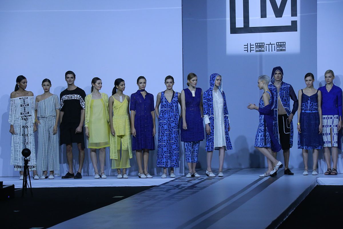 鸟屎掉在裤子上：预示着幸运还是厄运？