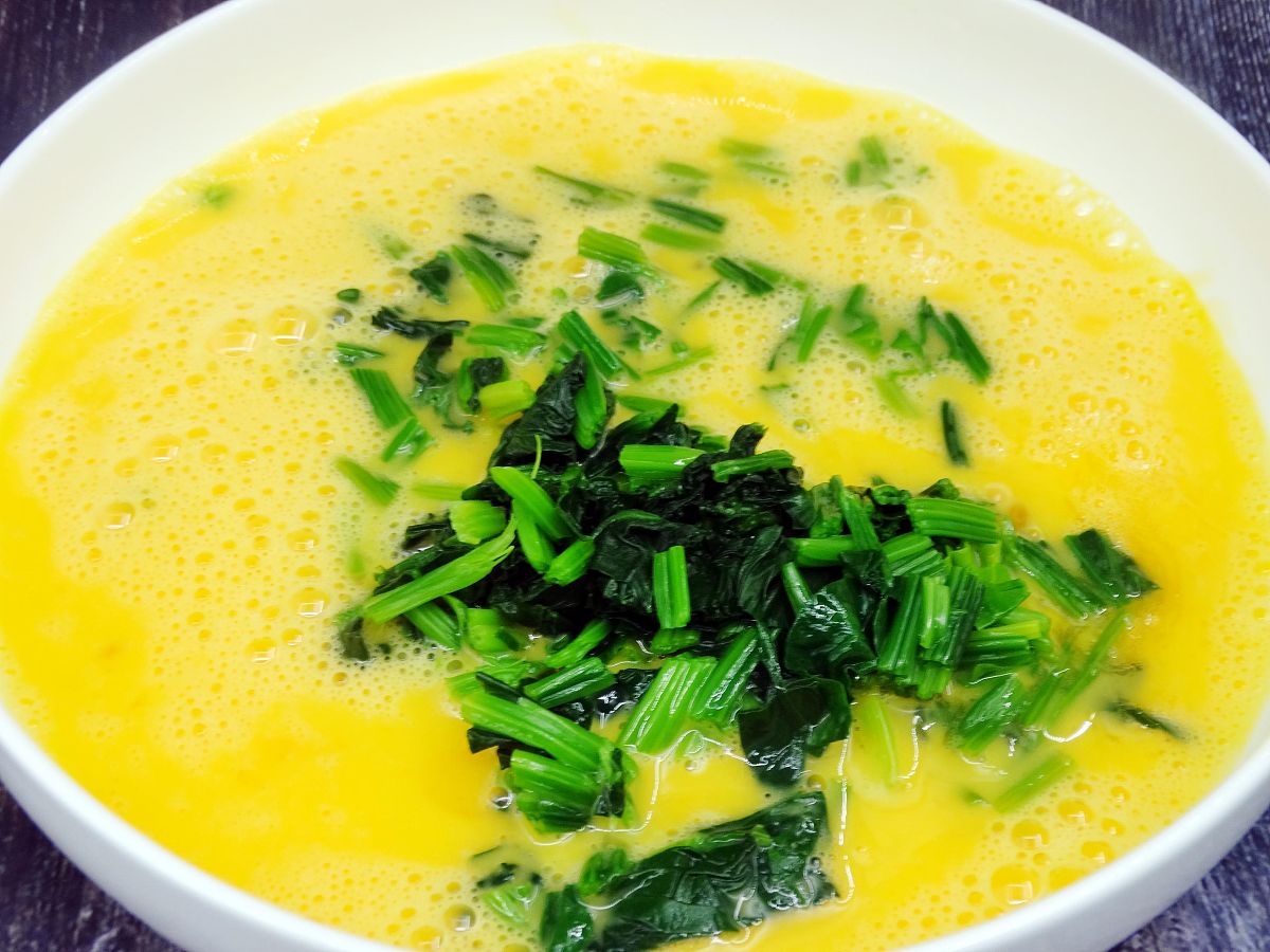请帮我写1篇650字的博客文章主题是：菠菜鸡蛋汤的做法